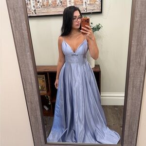 New Elegant Lavender/ Baby Purple Satin Evening Gown Dress Size Medium